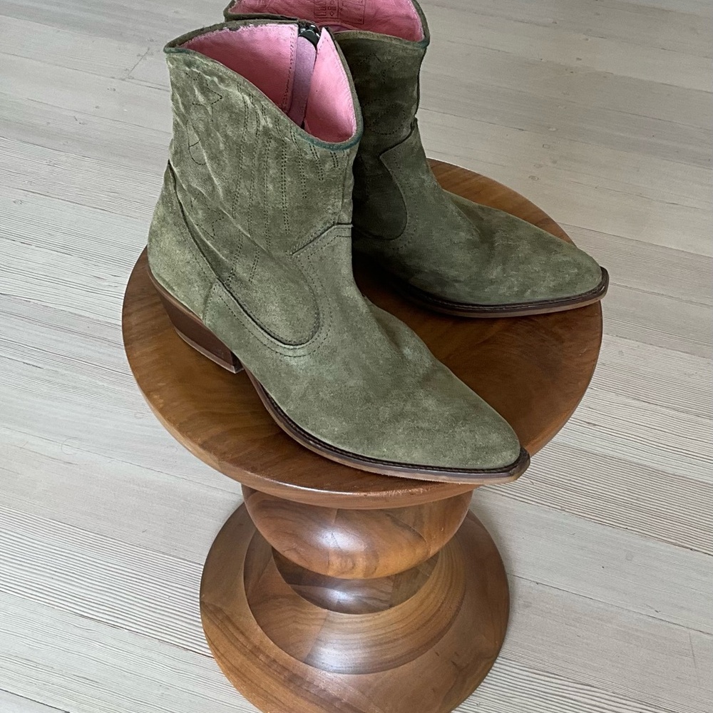 Scotch & Soda Olive Suede Ankle Boots